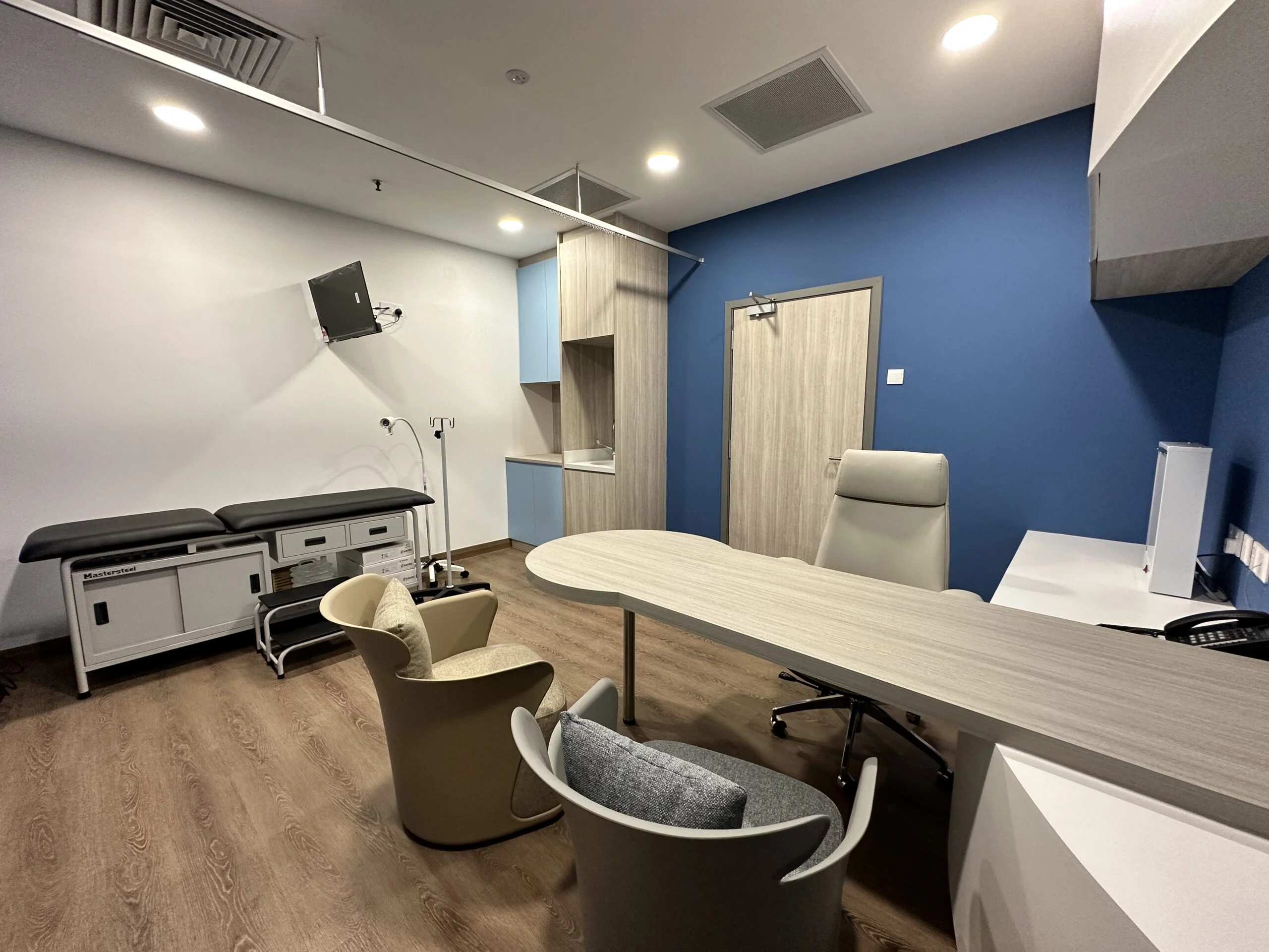 Consultation & Meeting Rooms